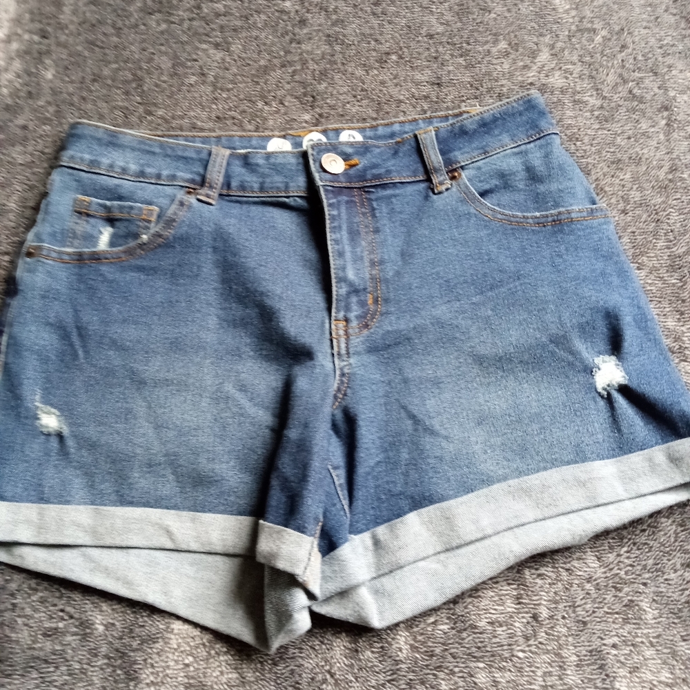 Rewash cuffed girlfriend shorts